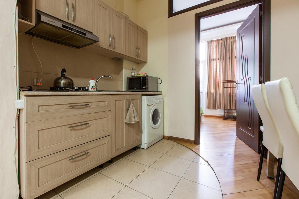 Sweet Home Apartment Τυφλίδα Δωμάτιο φωτογραφία