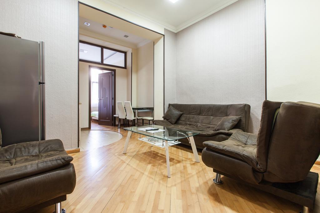 Sweet Home Apartment Τυφλίδα Δωμάτιο φωτογραφία